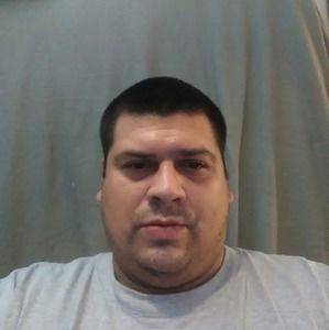 Meet your Posher, Raymond